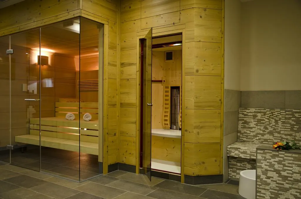 Hotel Maria Theresia Ischgl 4*,  Austria